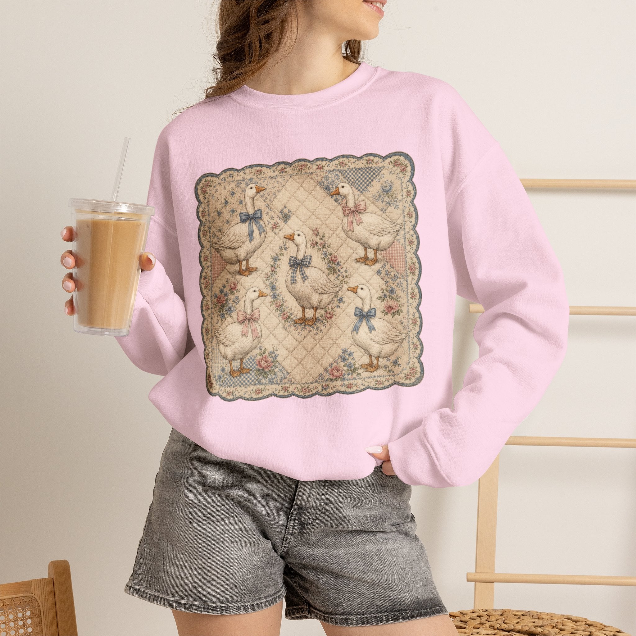 Grannycore Vintage Geese Quilt Crewneck Sweatshirt